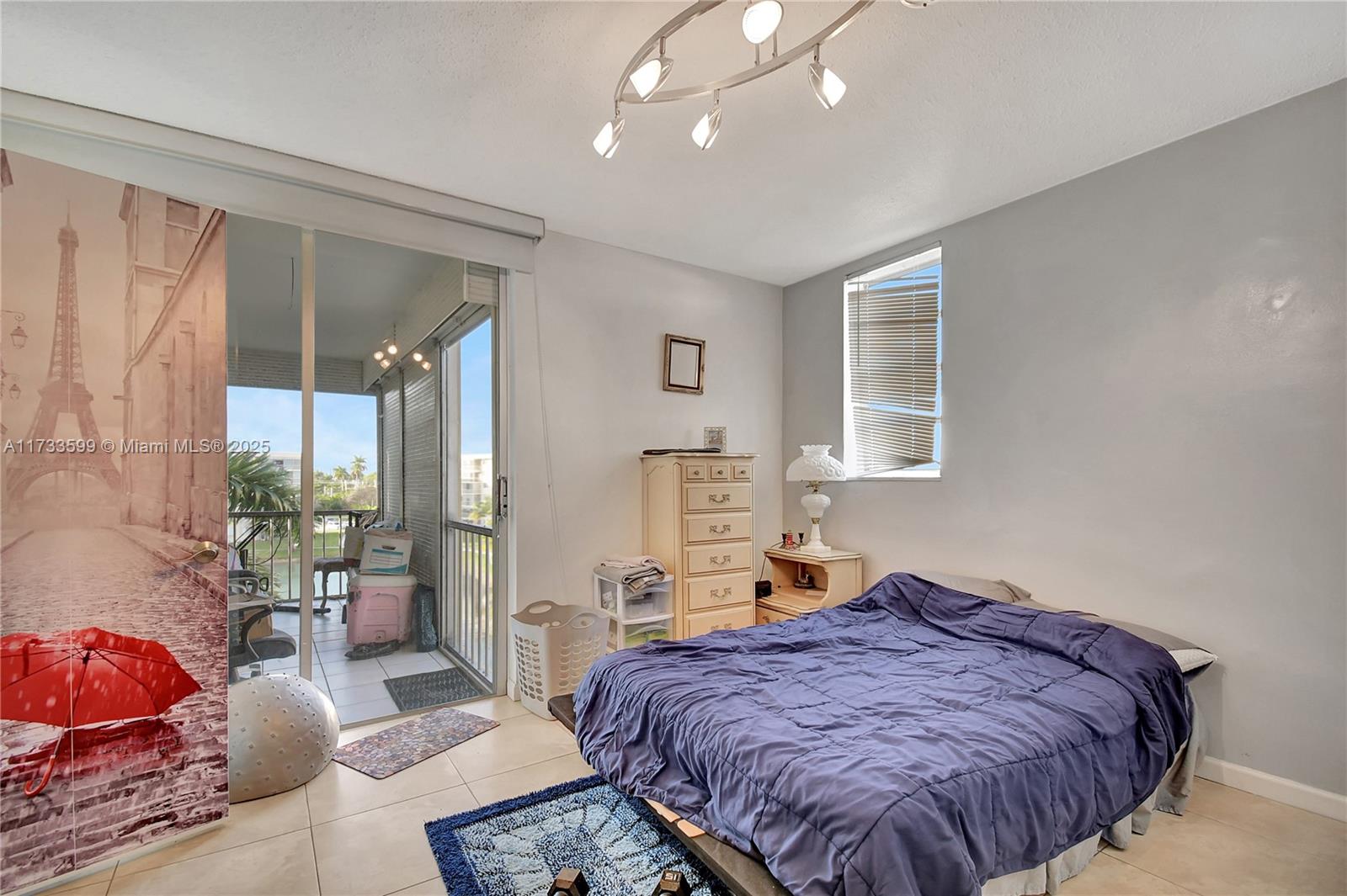 POINT EAST SEC III CONDO - Residential
