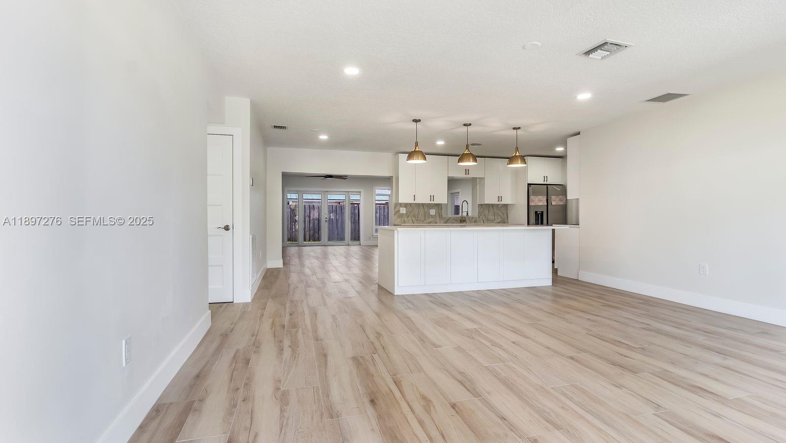 CORAL RIDGE ISLES - Residential