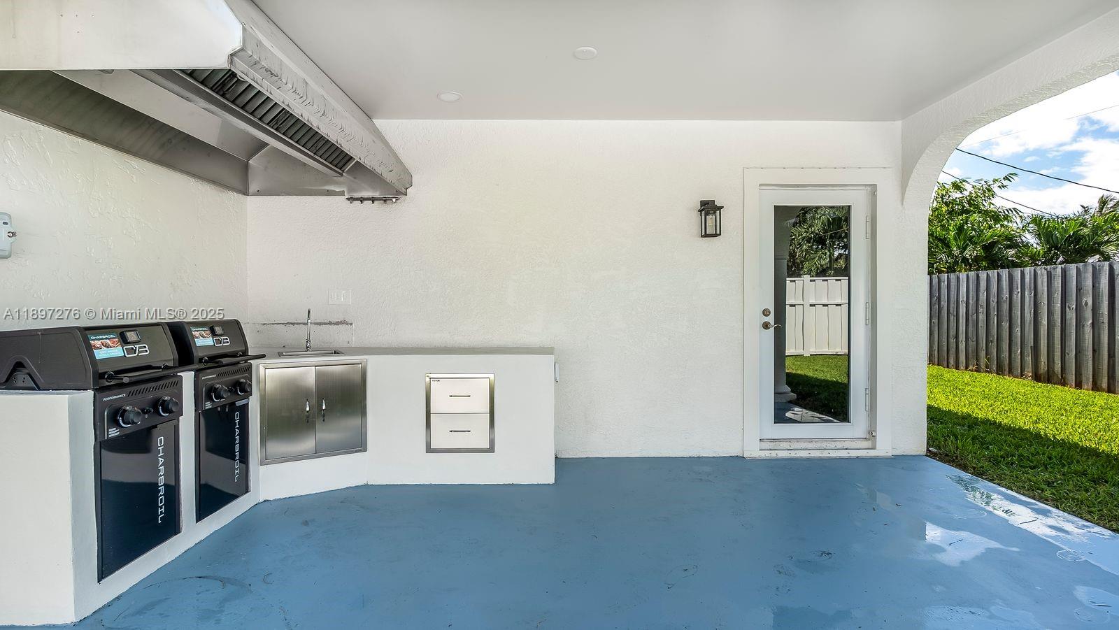 CORAL RIDGE ISLES - Residential