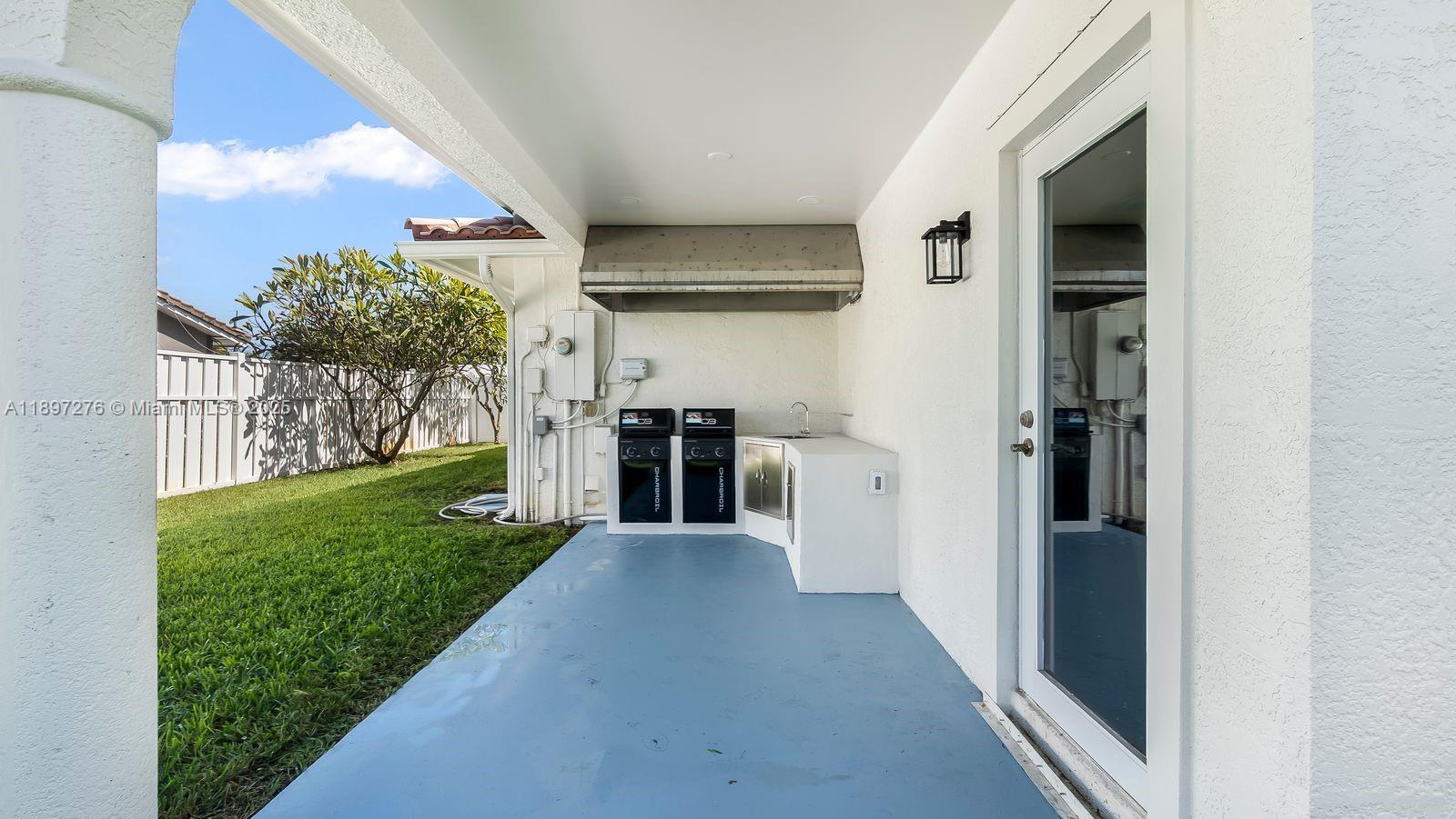 CORAL RIDGE ISLES - Residential