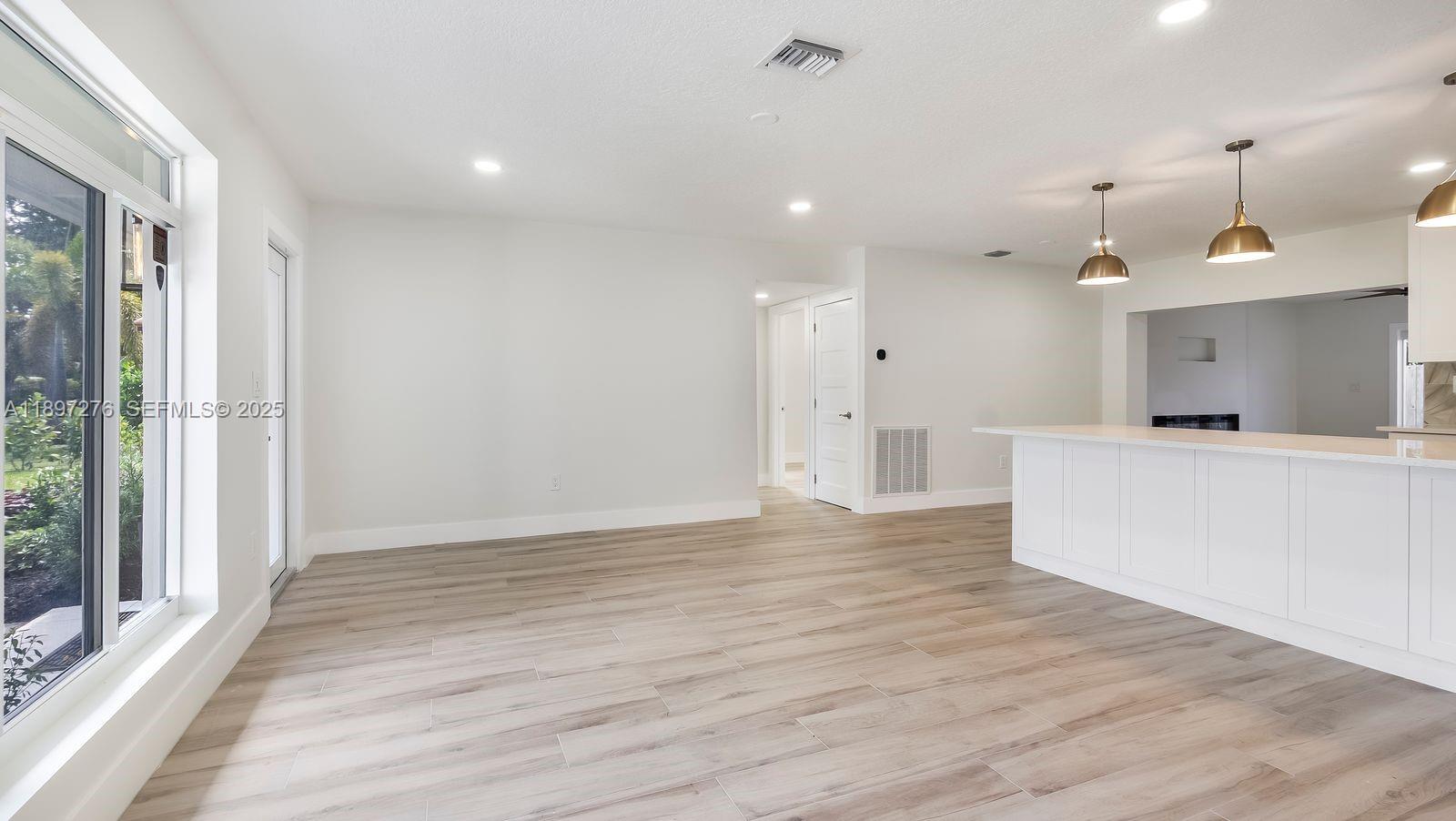 CORAL RIDGE ISLES - Residential