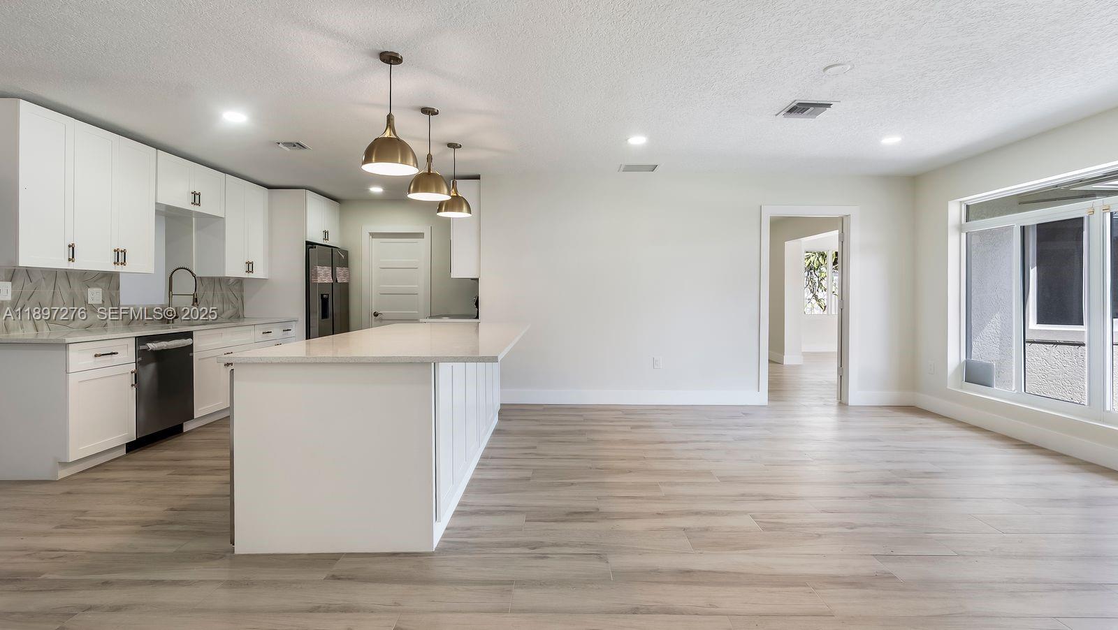 CORAL RIDGE ISLES - Residential