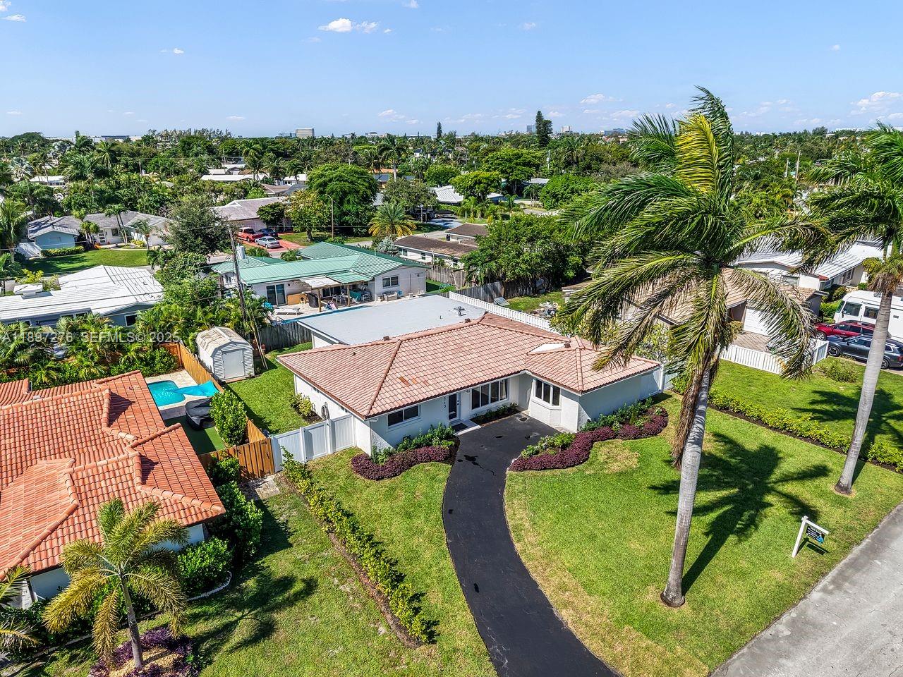 CORAL RIDGE ISLES - Residential