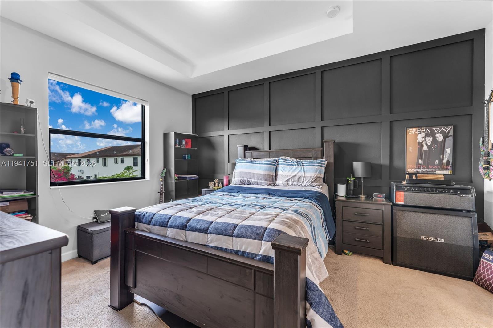 BAYWINDS OF GALAPAGOS FIR - Residential