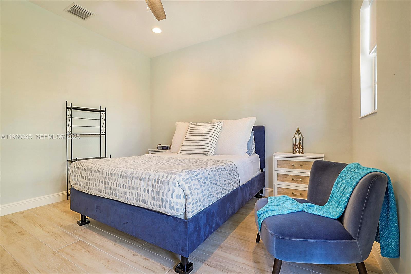 OCEAN BREEZE TOWNHOMES AT - Residential Lease