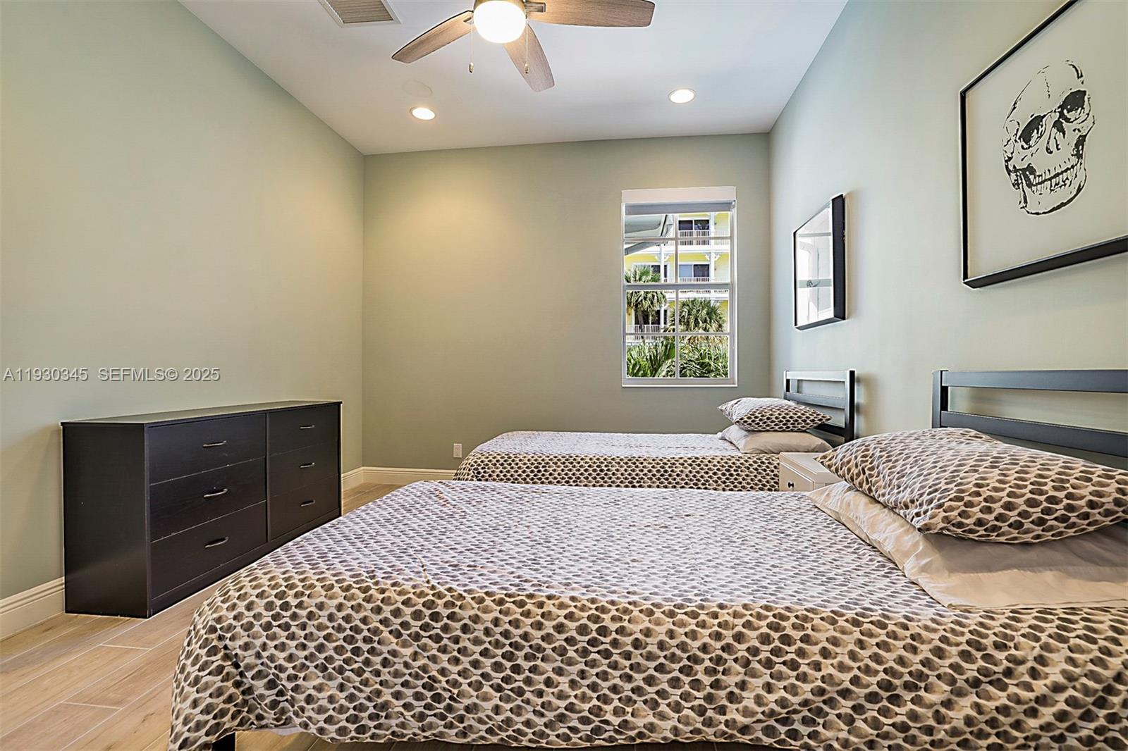 OCEAN BREEZE TOWNHOMES AT - Residential Lease