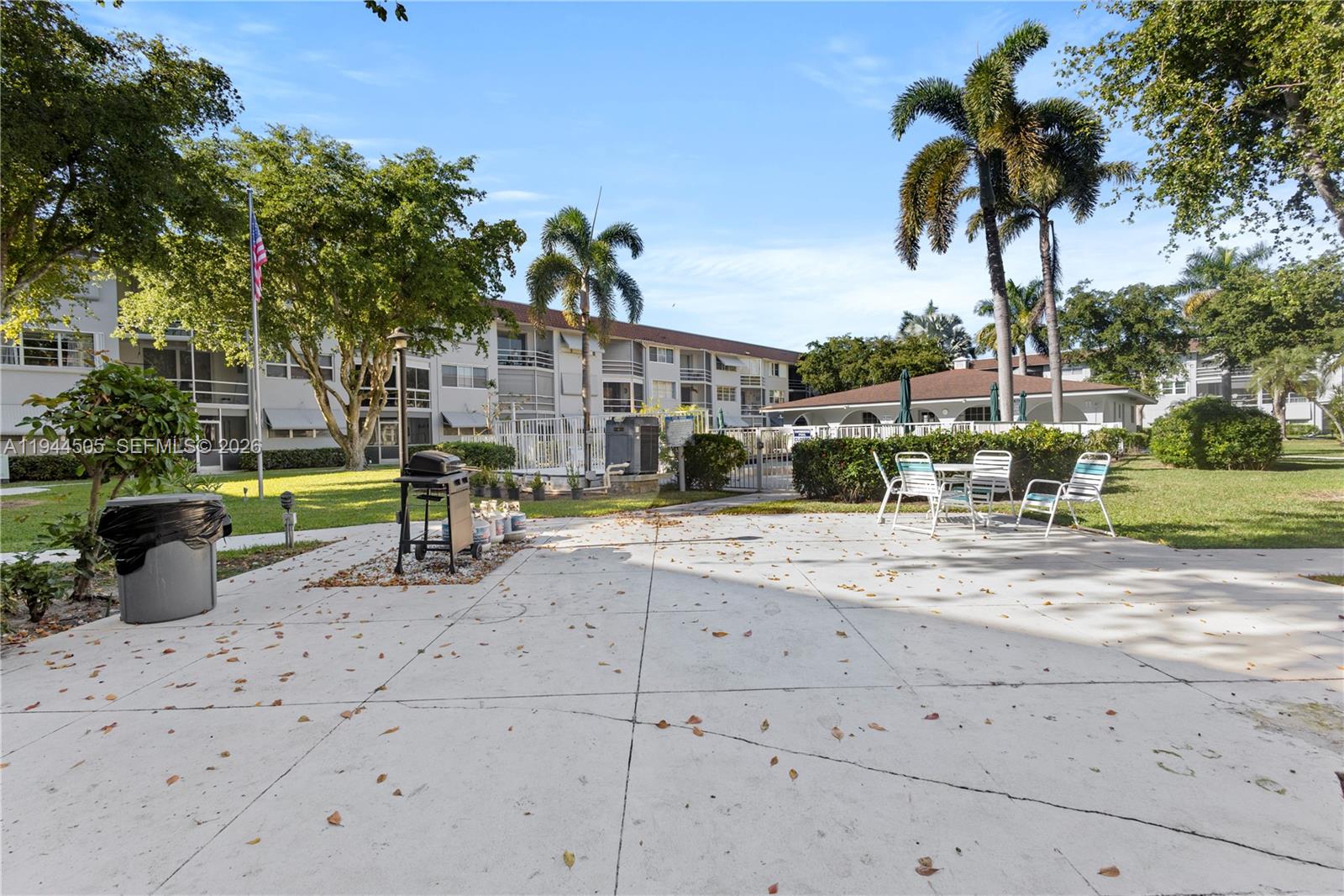 DEERFIELD BEACH GARDENS C - Residential
