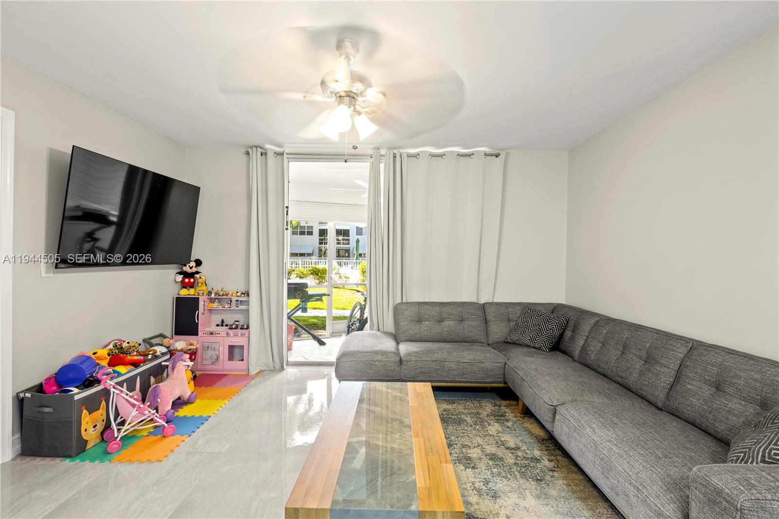 DEERFIELD BEACH GARDENS C - Residential