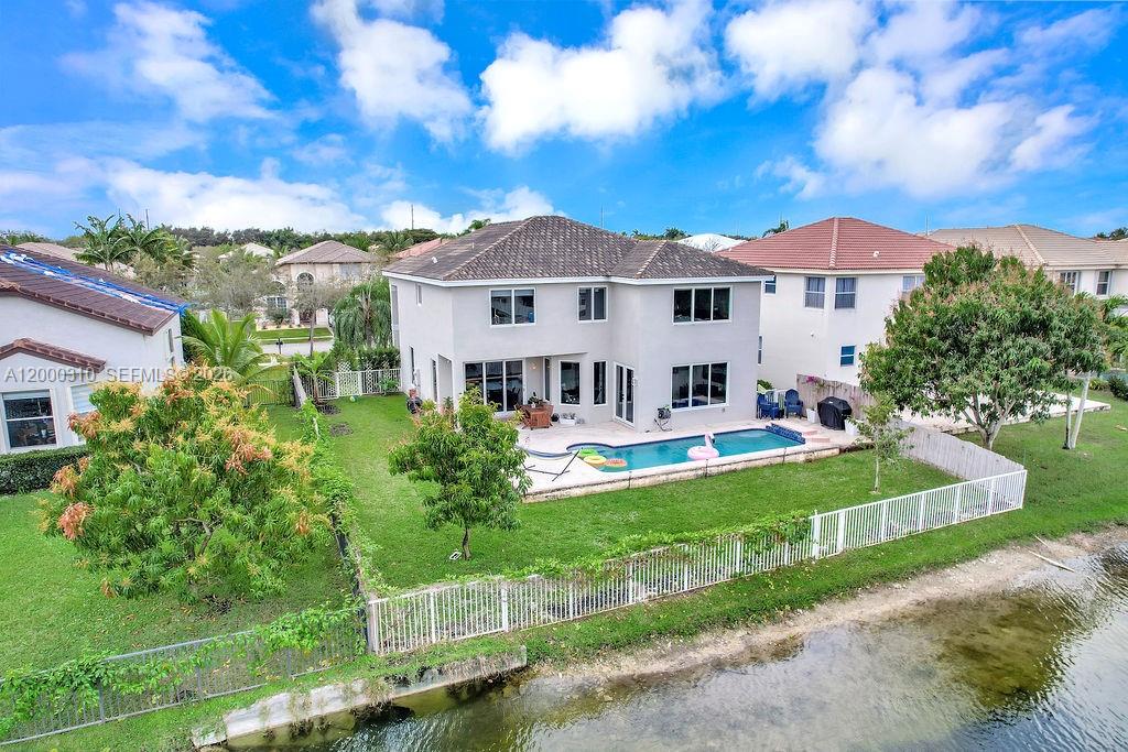 NORTH 29 ASSOC - Residential Lease