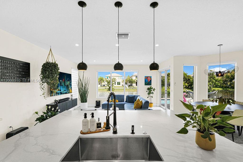 NORTH 29 ASSOC - Residential Lease