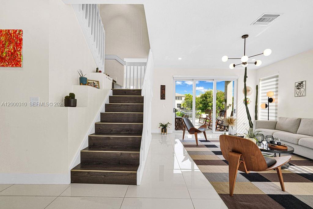 NORTH 29 ASSOC - Residential Lease