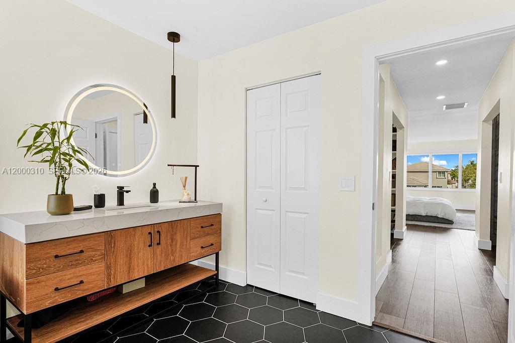 NORTH 29 ASSOC - Residential Lease