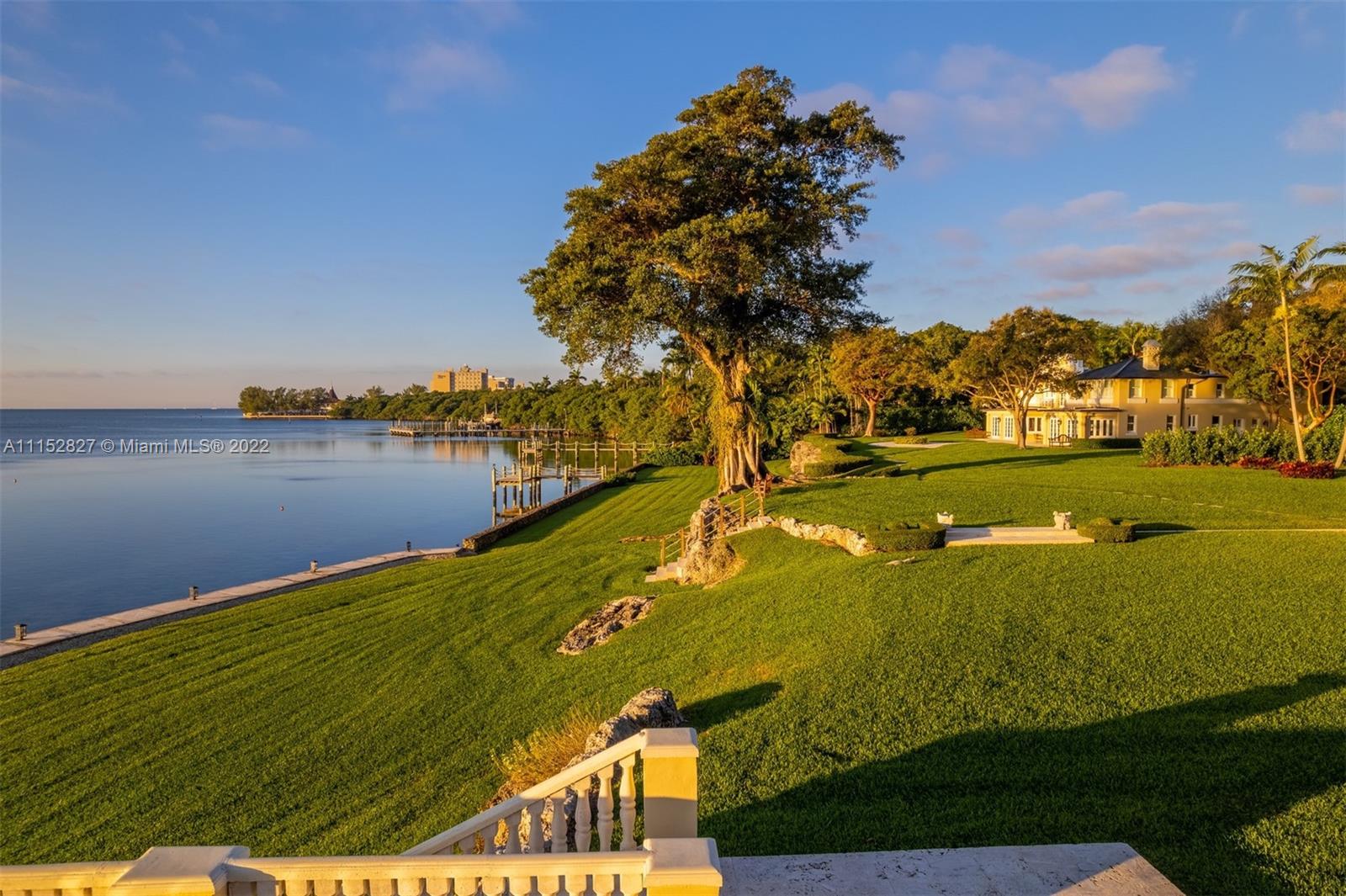 BRICKELLS FLAGLER - Residential