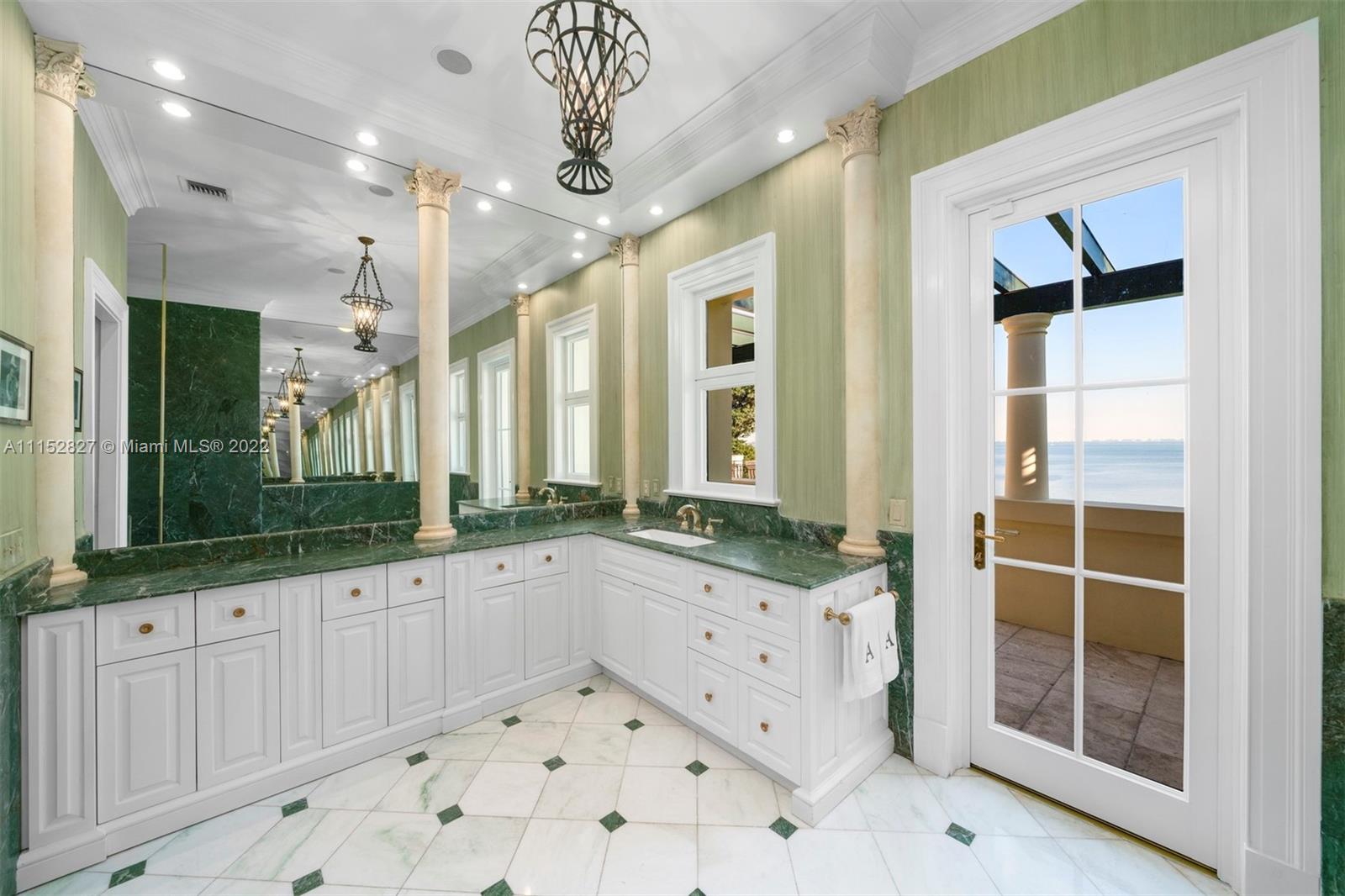 BRICKELLS FLAGLER - Residential
