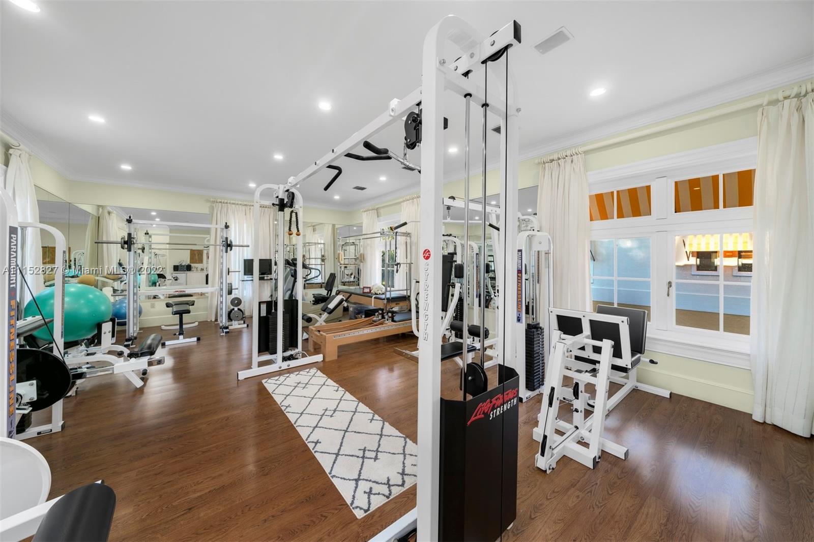 BRICKELLS FLAGLER - Residential