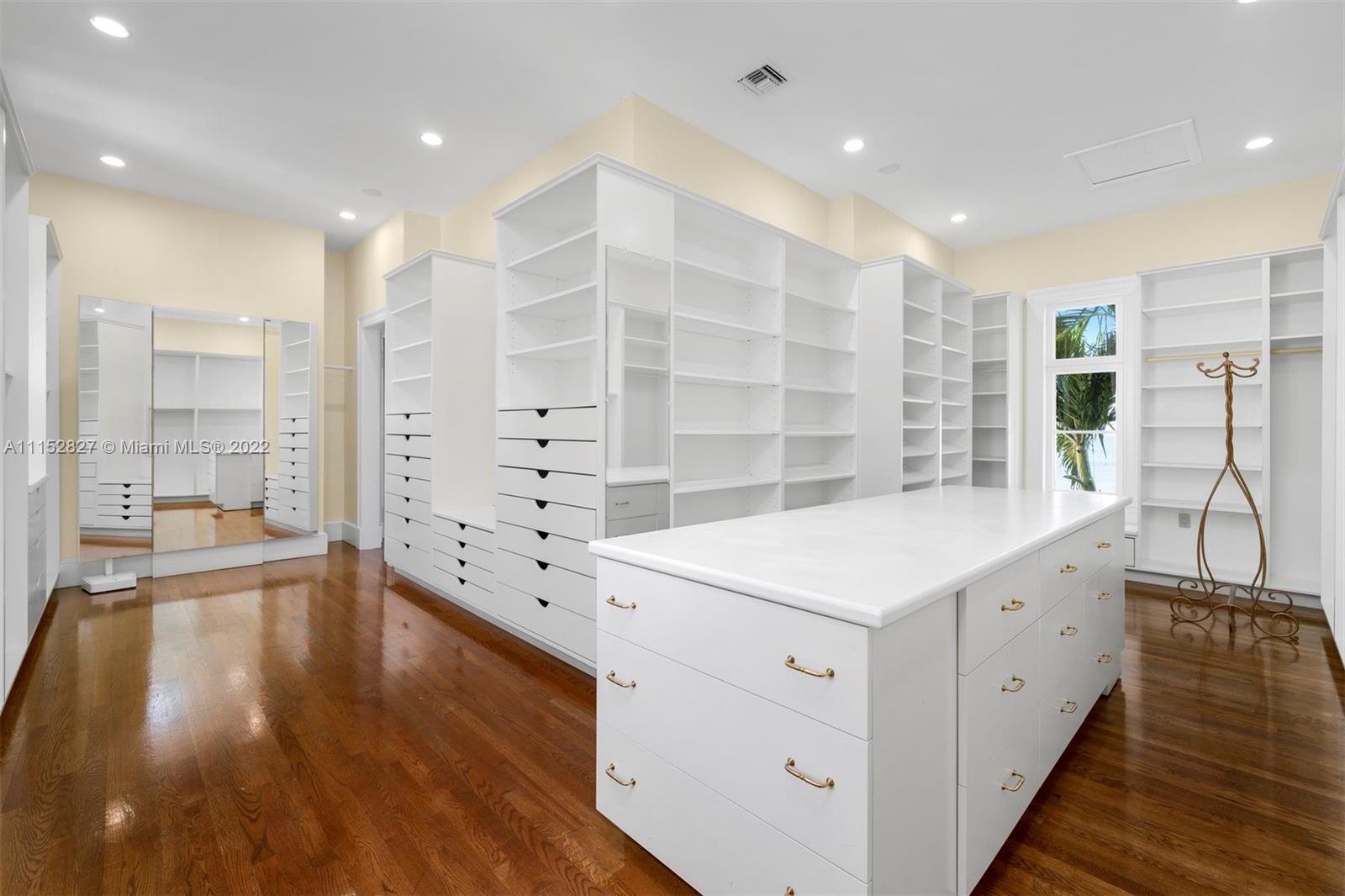 BRICKELLS FLAGLER - Residential