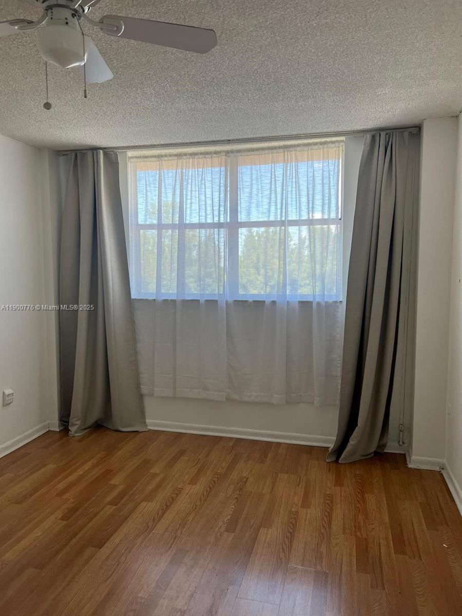 TALL TREES CONDO - Residential