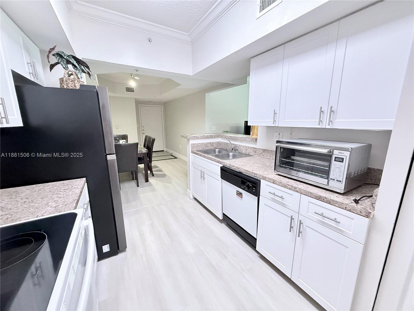 MARQUESA CONDO - Residential