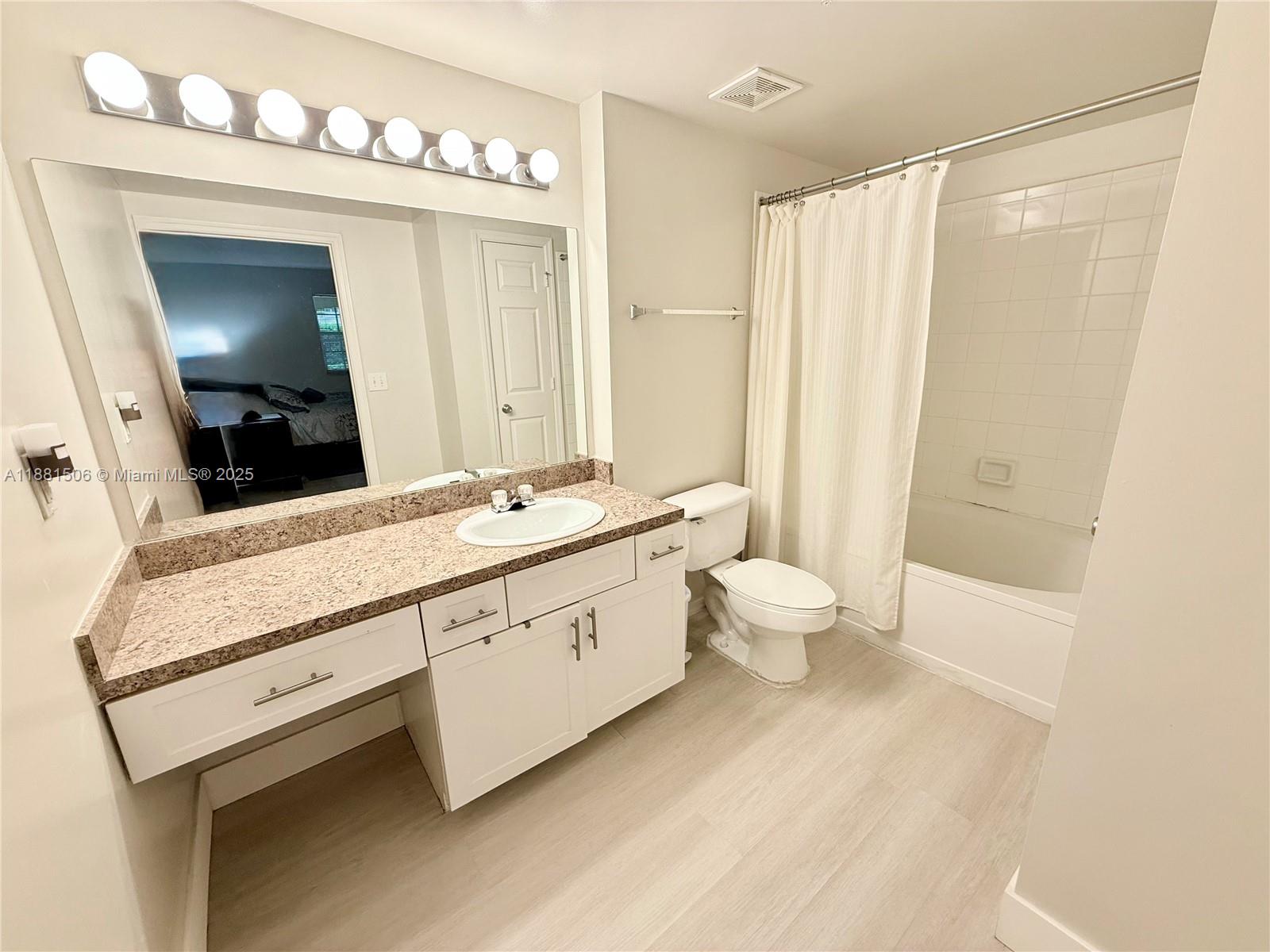 MARQUESA CONDO - Residential