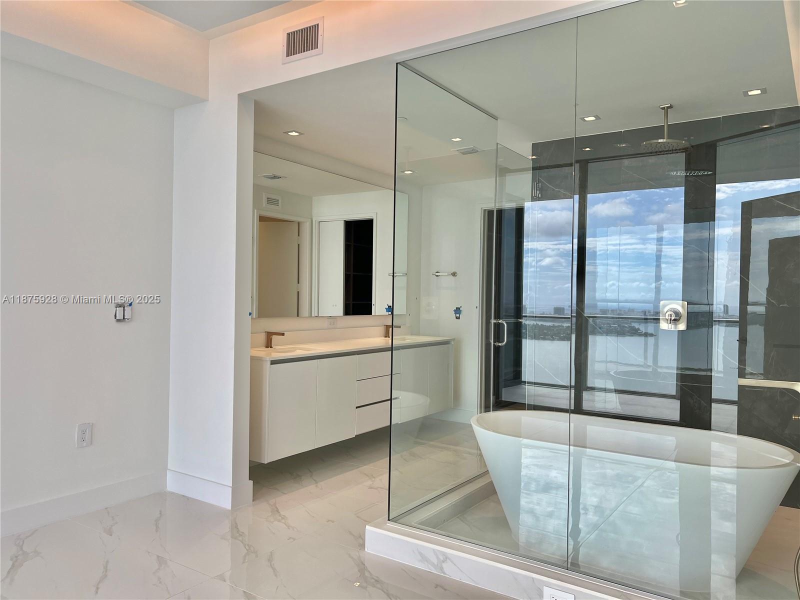 ARIA RESERVE SOUTH - Residential Lease