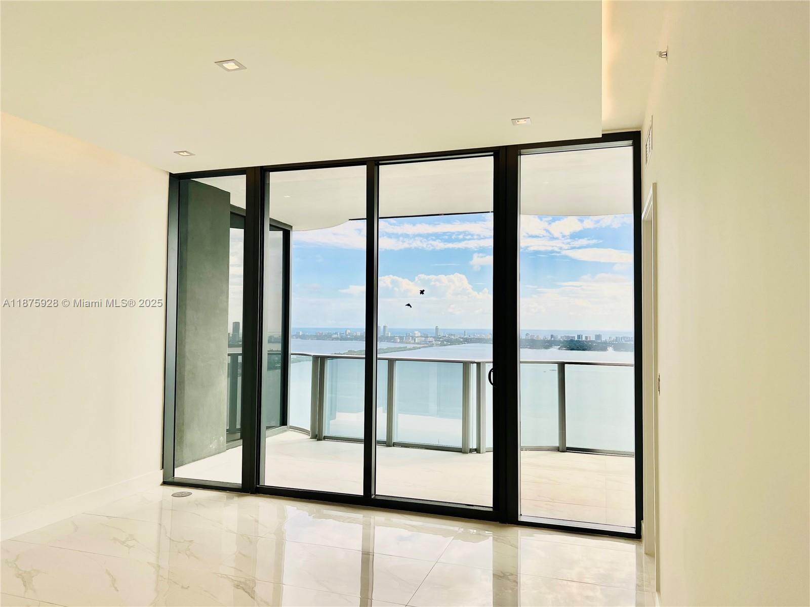 ARIA RESERVE SOUTH - Residential Lease