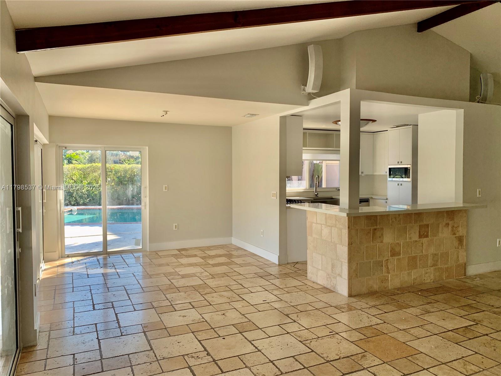 10335 NW 46th St