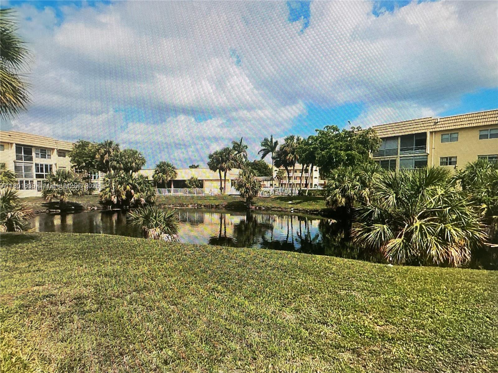 Address Not Disclosed, Sunrise, Miami-Dade County, Florida - 2 Bedrooms  
2 Bathrooms - 