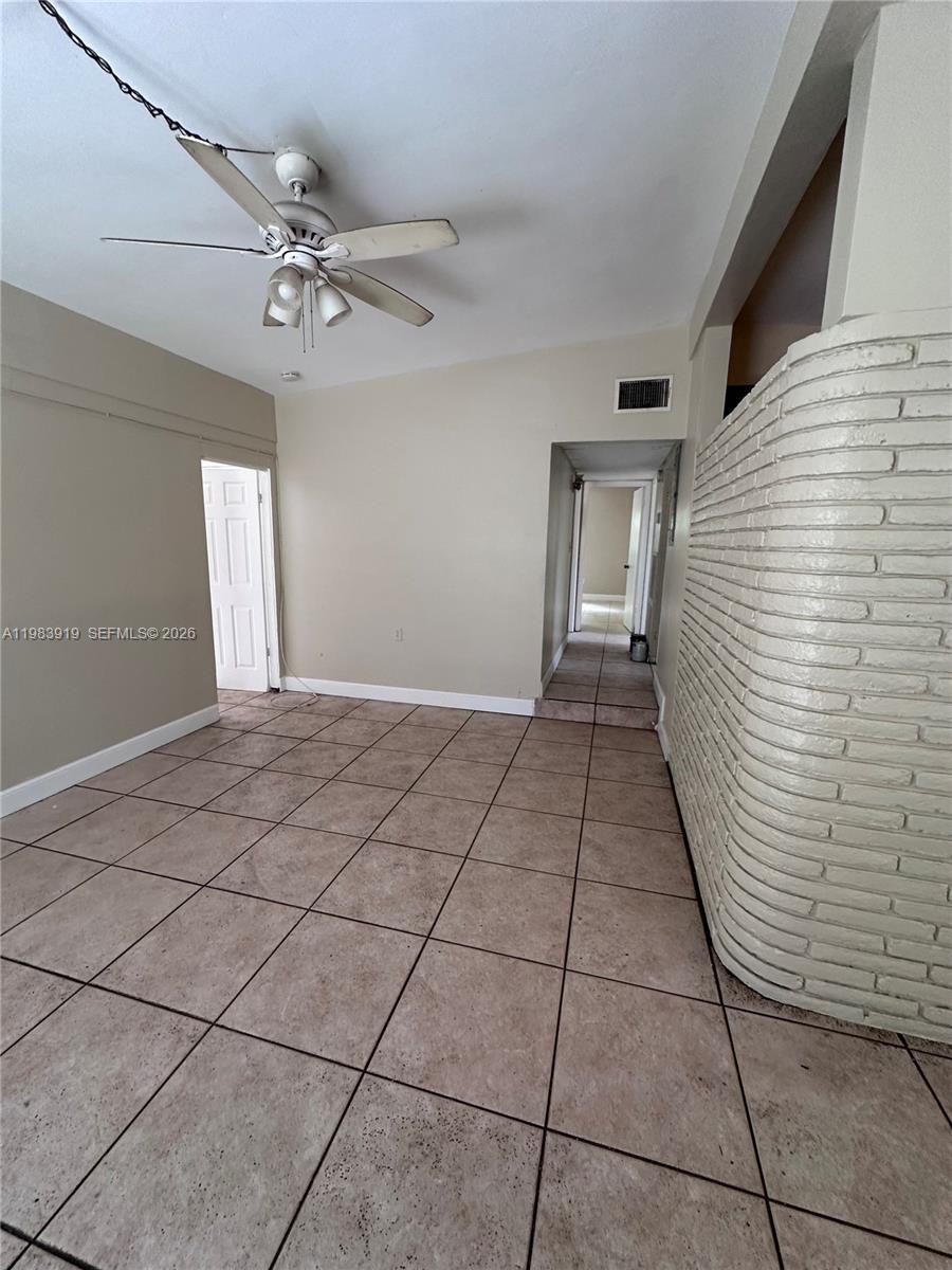 BROWARD MANOR - Residential Lease