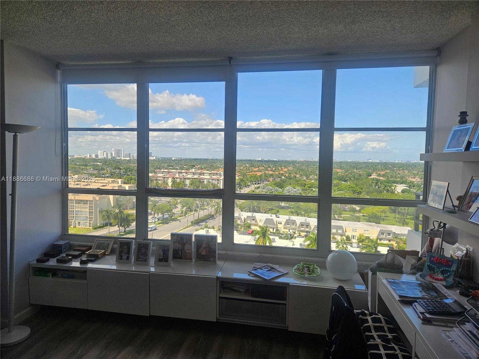 OLYMPUS CONDO PHASE - Residential