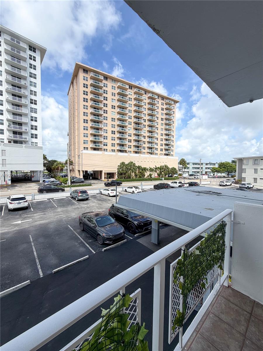 430 Golden Isles Dr 205