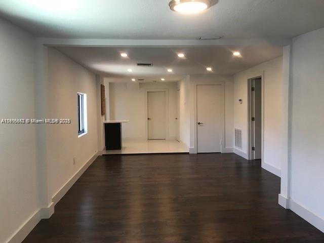 RAILROAD SHOPS INTER SCHO - Residential