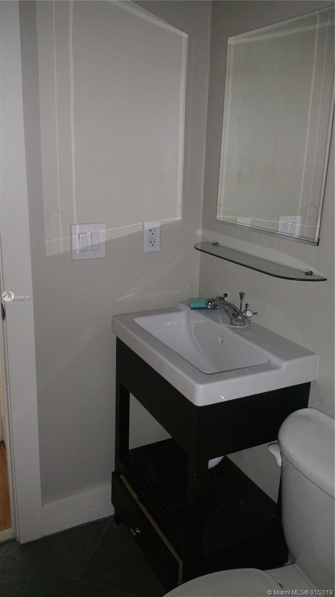 CORAL GABLES FLAGLER STRE - Residential Lease