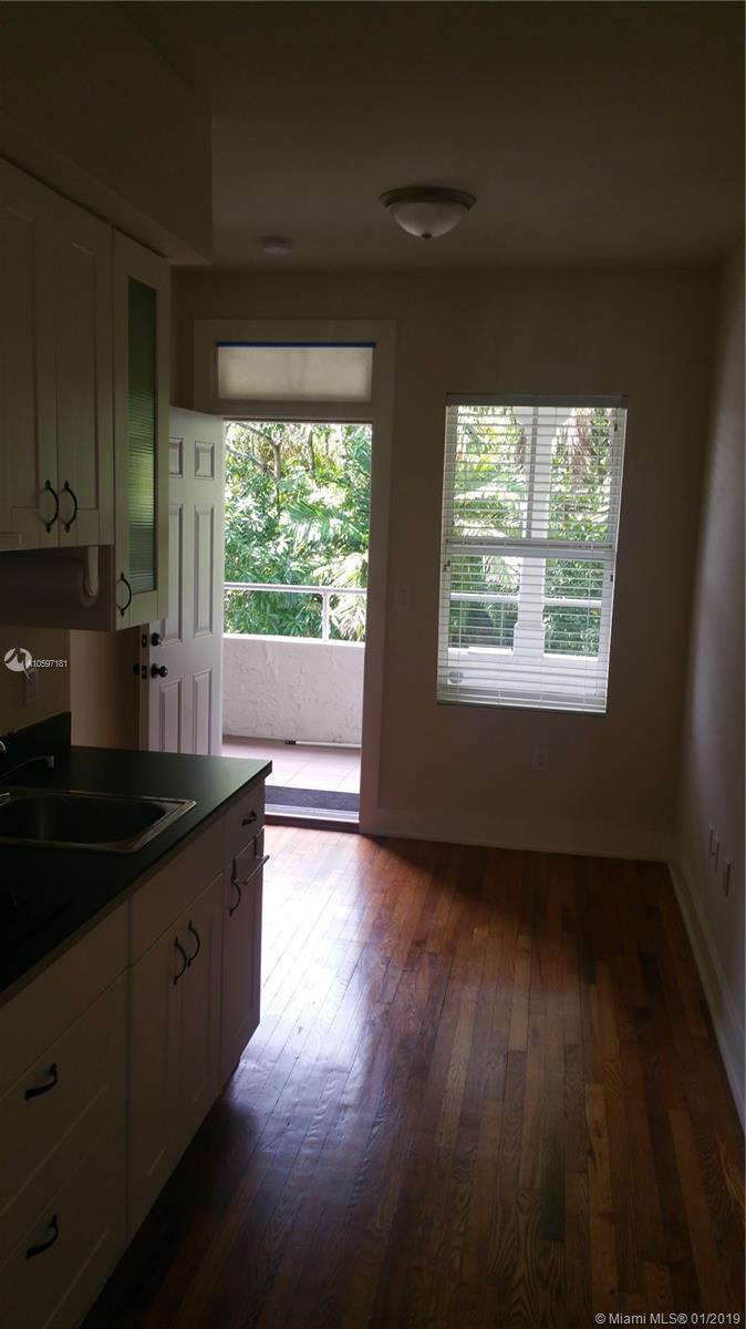 CORAL GABLES FLAGLER STRE - Residential Lease