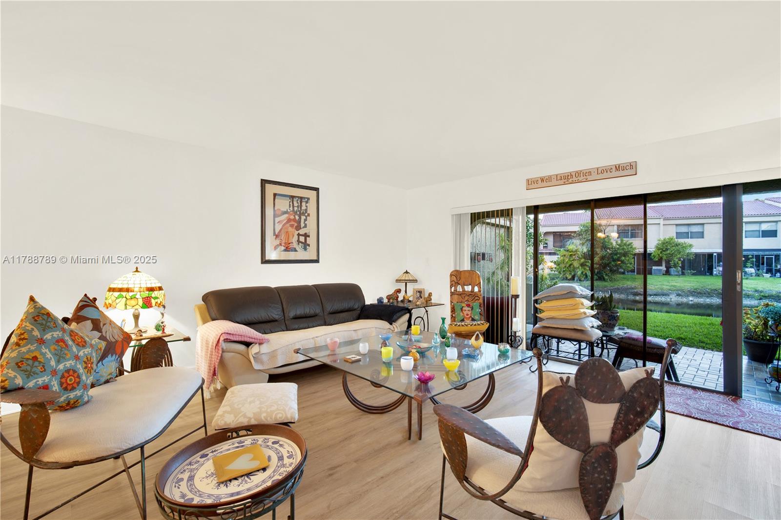 3904 Estepona Ave 8D2