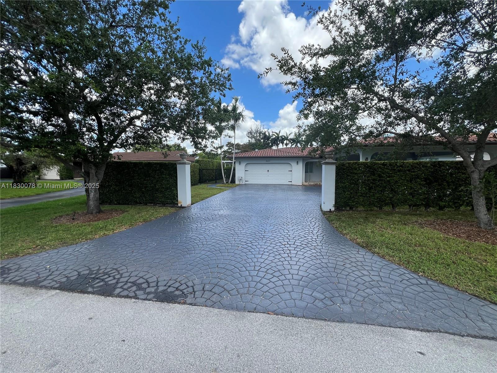8601 SW 4 ST eff