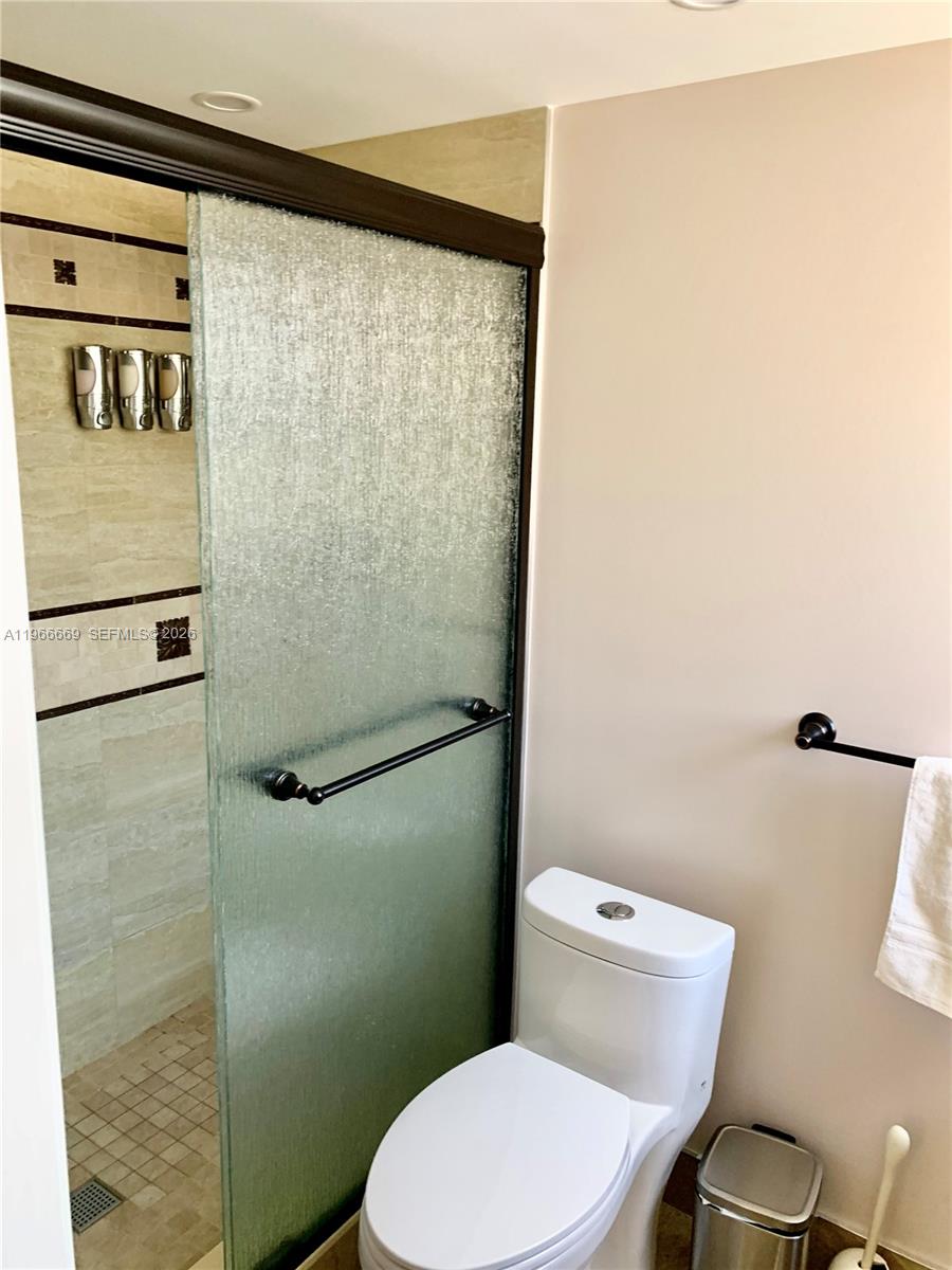 MEADOWBROOK TOWERS CONDO - Residential