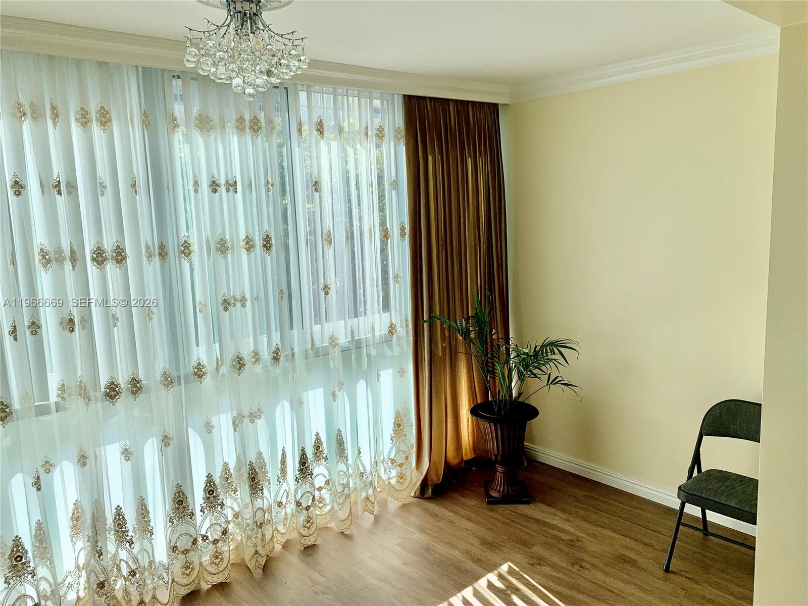 MEADOWBROOK TOWERS CONDO - Residential