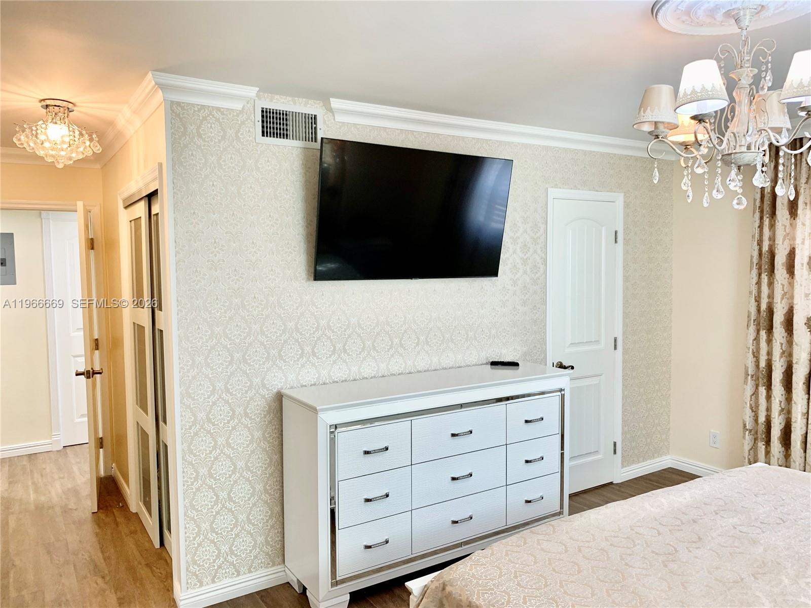 MEADOWBROOK TOWERS CONDO - Residential