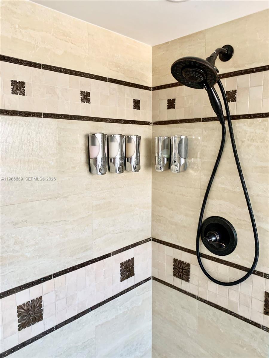 MEADOWBROOK TOWERS CONDO - Residential