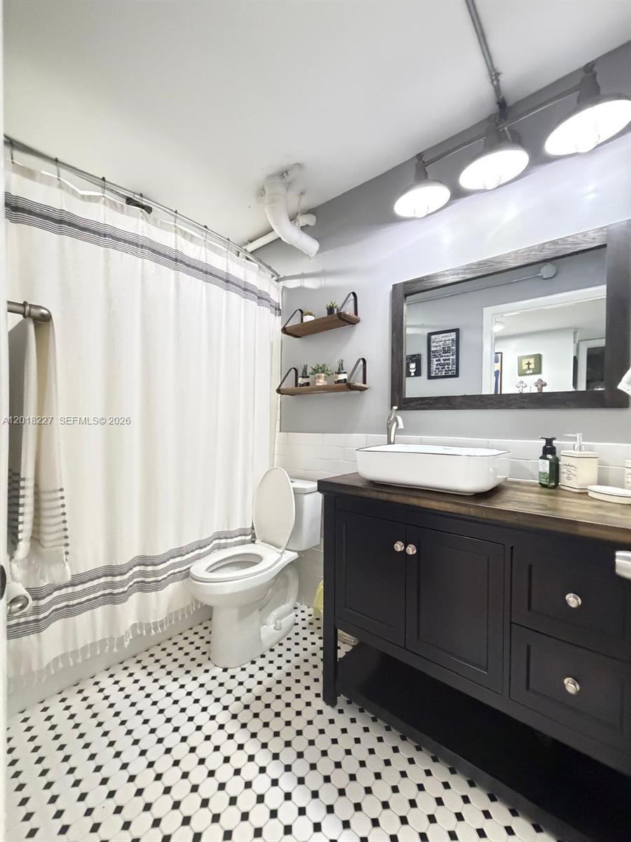CARMEL AT CALIFORNIA CL C - Residential
