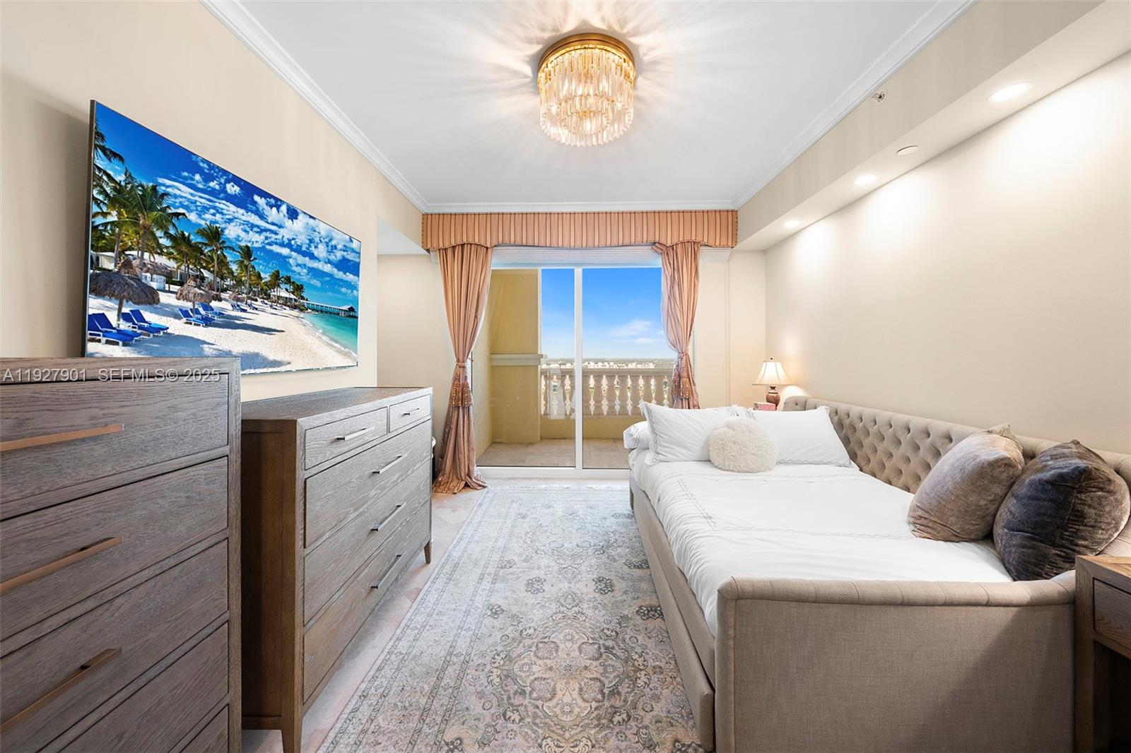 ACQUALINA OCEAN RESIDENCES - Residential