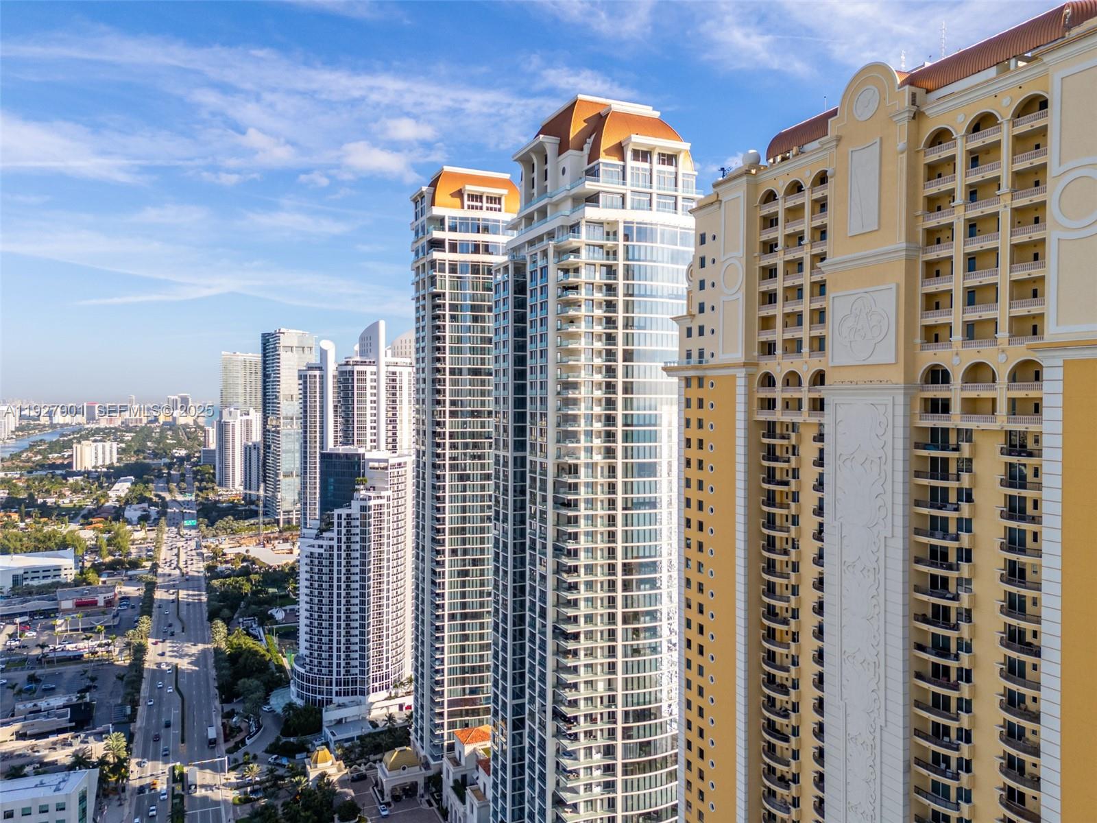 ACQUALINA OCEAN RESIDENCES - Residential