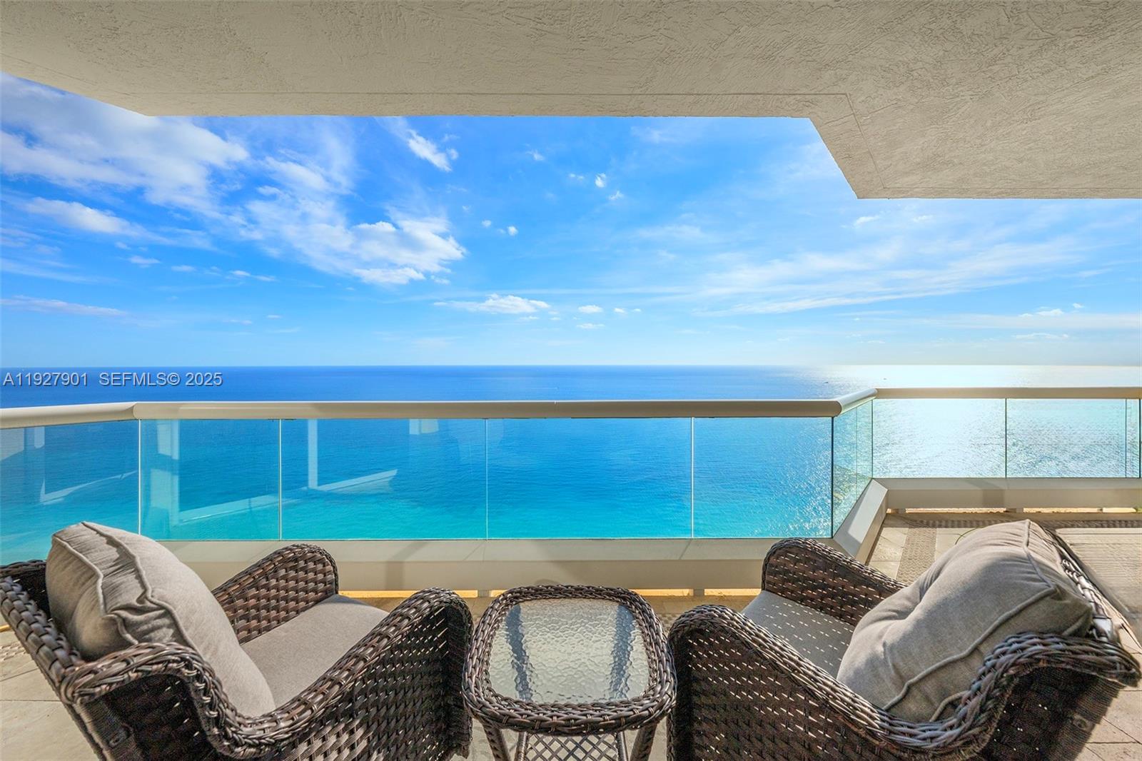 ACQUALINA OCEAN RESIDENCES - Residential