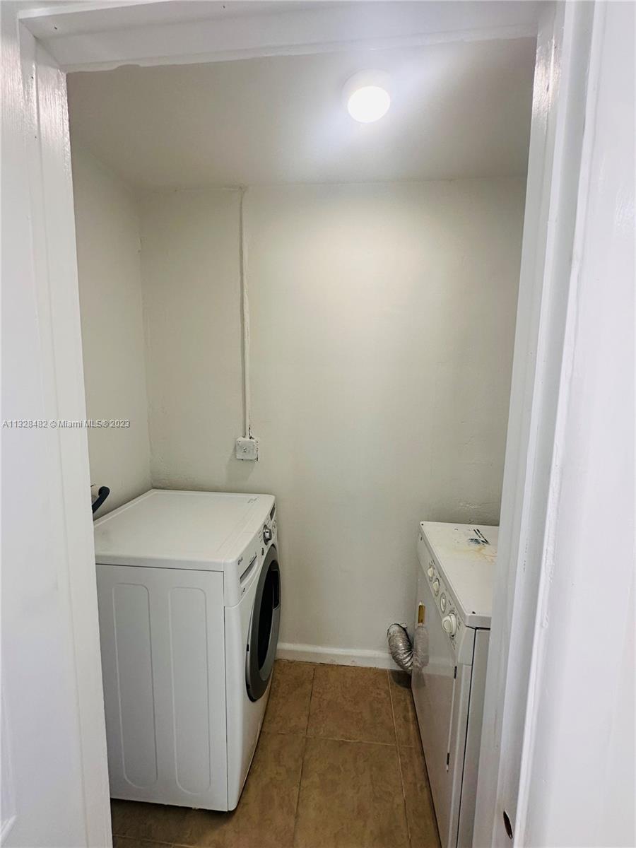 BROWARDALE 2ND ADD AMEN P - Residential