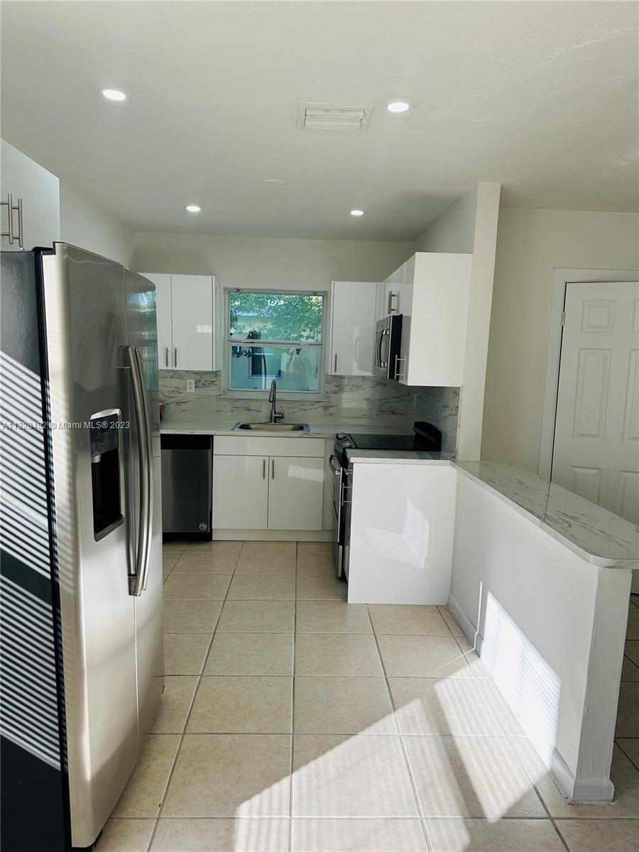 BROWARDALE 2ND ADD AMEN P - Residential