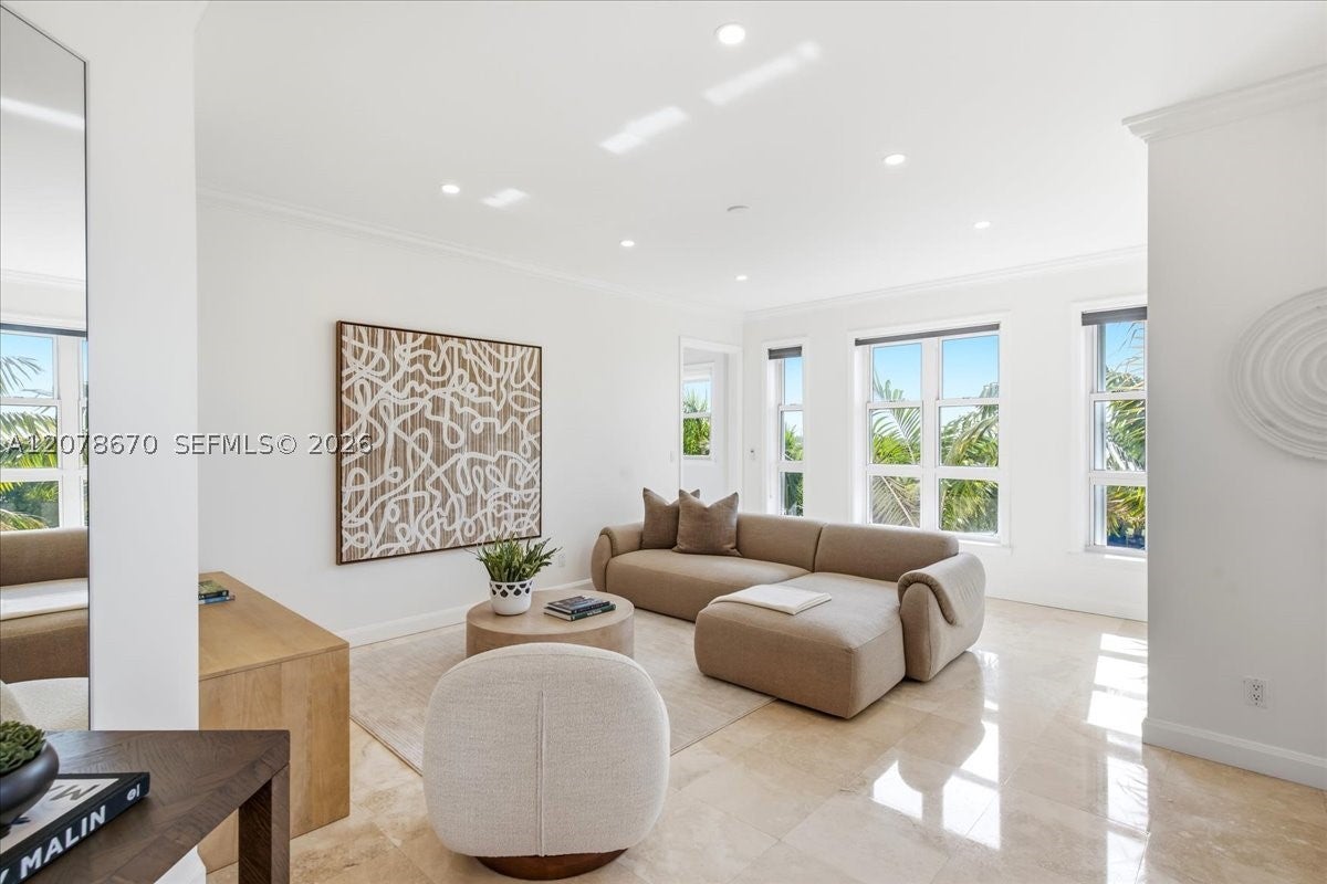 13633 Deering Bay Dr 256