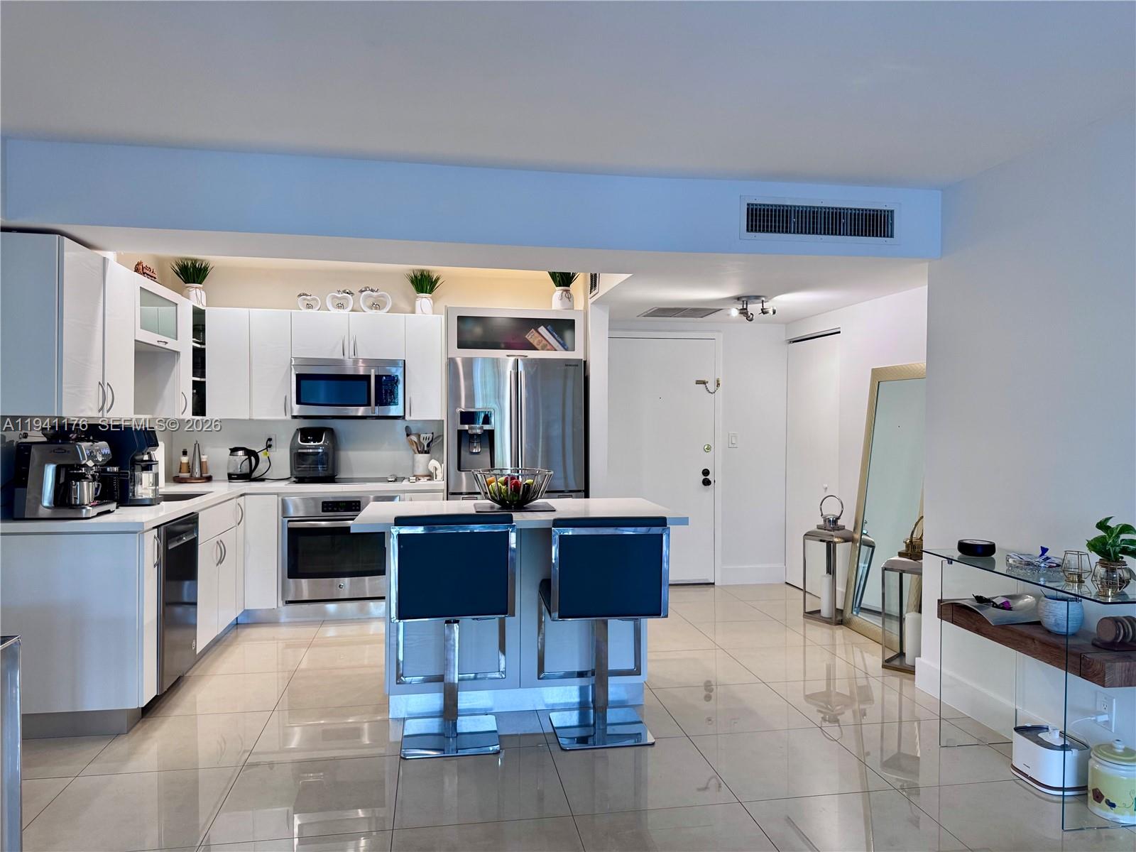 OLYMPUS CONDO PHASE - Residential