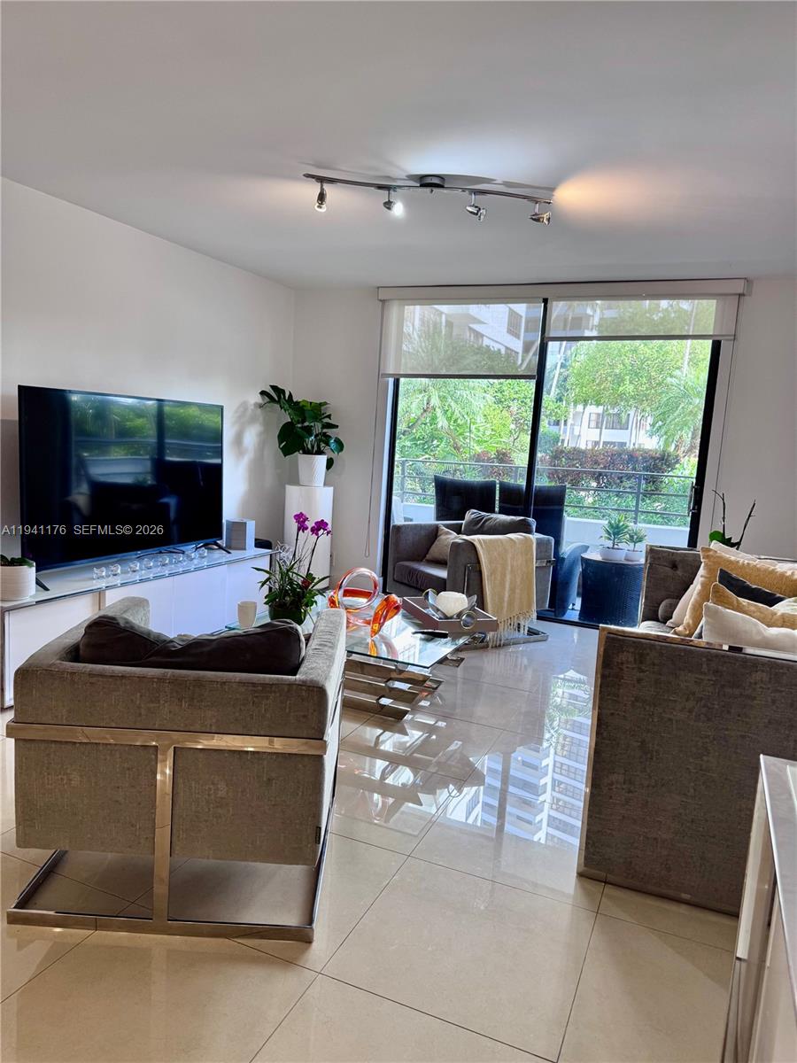 OLYMPUS CONDO PHASE - Residential