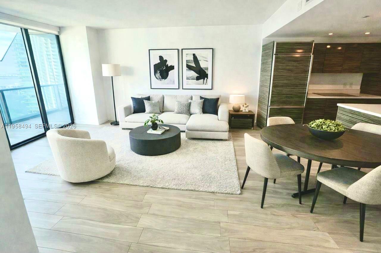 ICON BAY CONDO - Residential