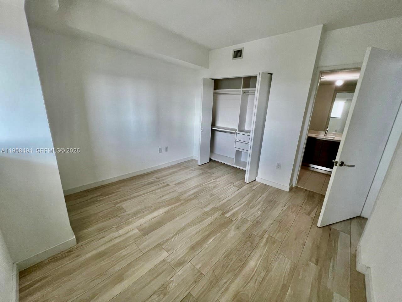 ICON BAY CONDO - Residential